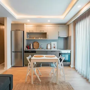Local House Апарт-отель Бодрум