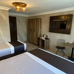 Insta Karakoy Апарт-отель Стамбул